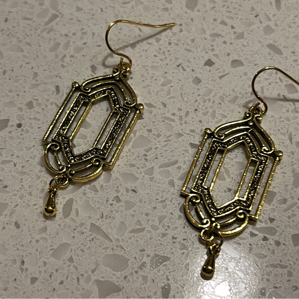 Vintage Bohemian Style dangle Earrings - Picture 4 of 9